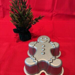 Nordic Ware Heavy Duty Gingerbread Man Baking Cake Pan 🎂🎅🤶🎄